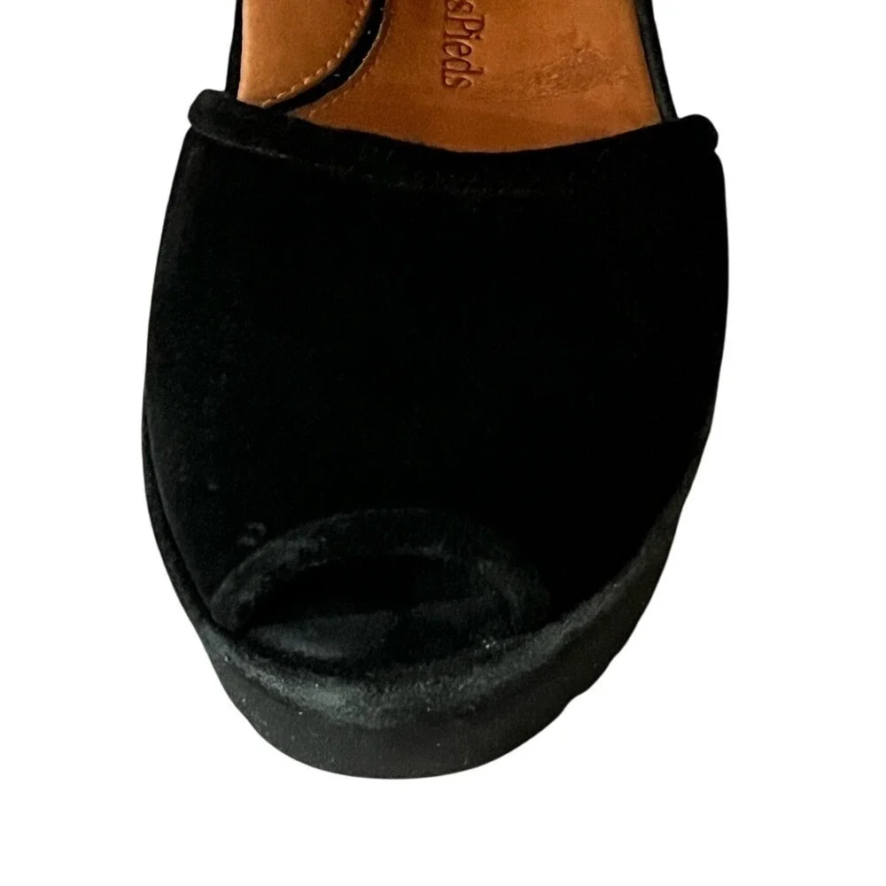 L'Amour Des Pieds Amadour Peep Toe Wedge shoe black suede sandal leather 7 comfy